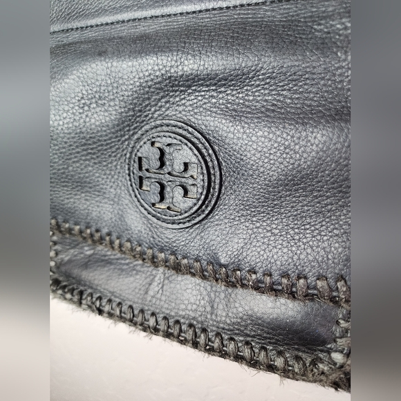 Tory Burch Small Marion Crochet Straw Saddlebag - Picture 9 of 16